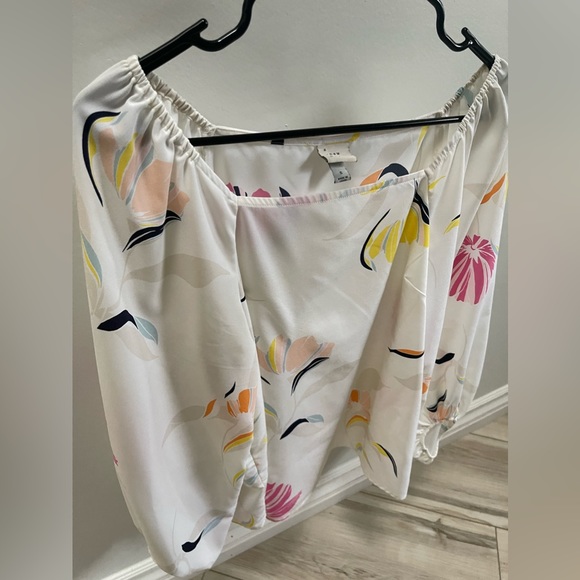 A New Day: Flowy Flower Blouse Size: Small - Picture 6 of 9